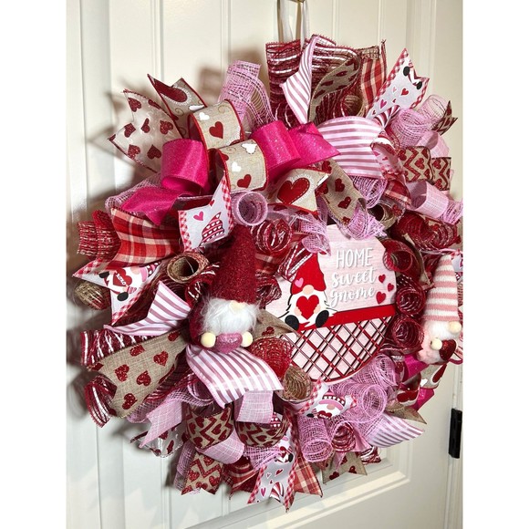 Handmade Valentine’s Home Sweet Gnome Ribbon Prelit Wreath 22 ins LED W18 - Picture 3 of 12